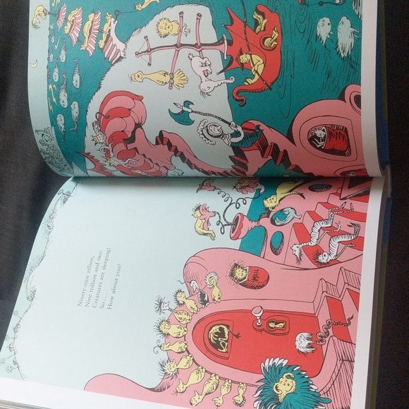 13 Dr Seuss stories// 3 no longer published       " Your Favorite Seuss" - Picture 6 of 9